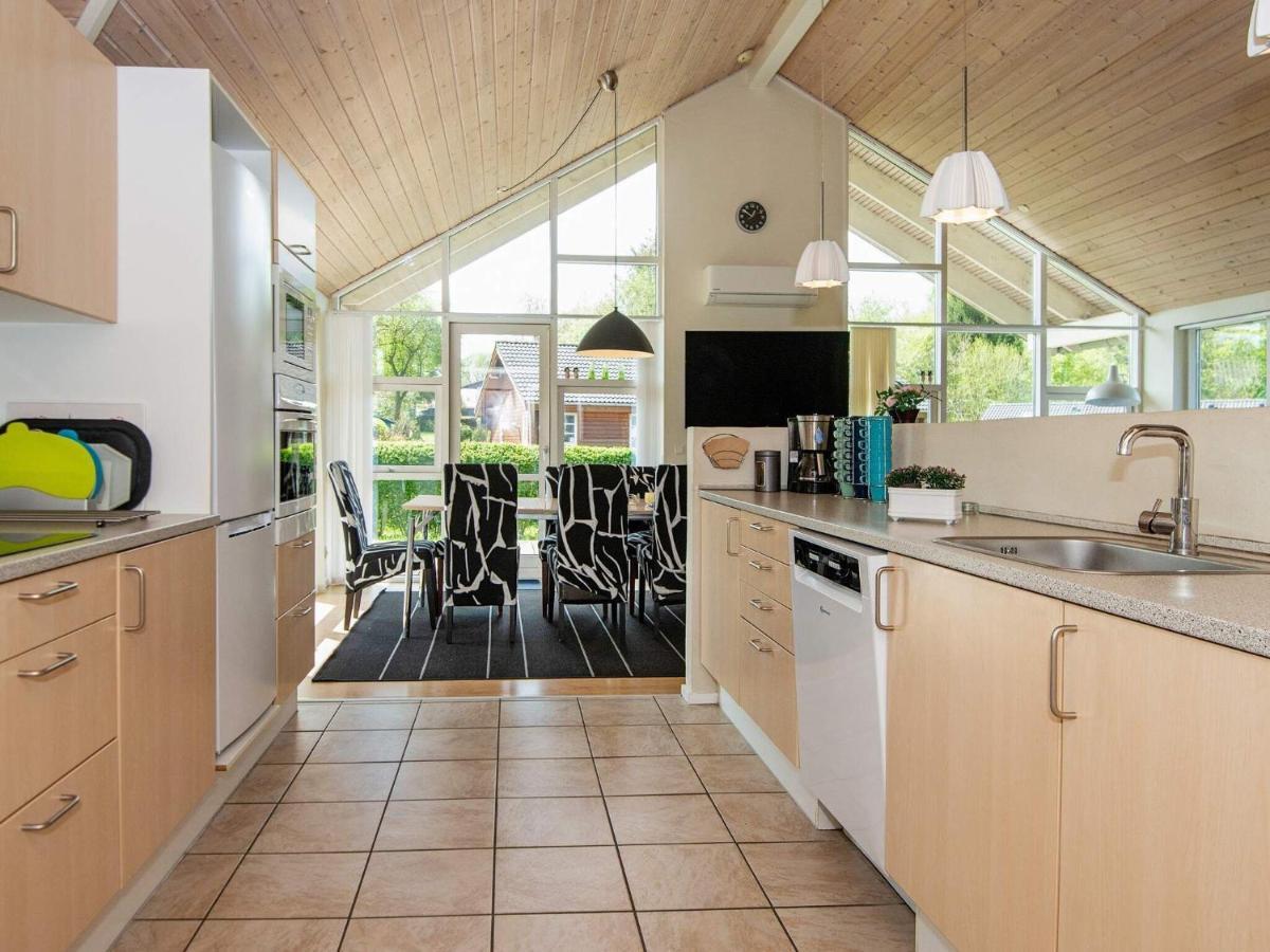 12 Person Holiday Home In Aabenraa Loddenhoj Экстерьер фото